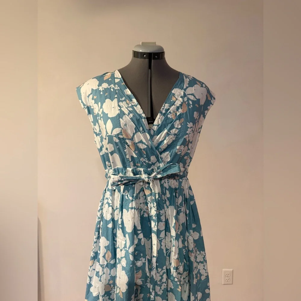 Floral Midi Dress in Teal and White - Picture 5 of 6